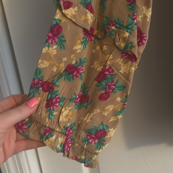 Floral top - Picture 2 of 5